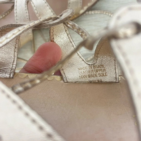 LILLY PULITZER Fit to be Tied Gladiator Sandals in Metallic Gold tassels 6.5 M - Picture 11 of 14